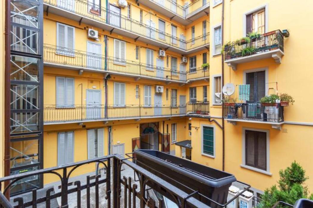 Isola And Zara Comfortable Apartment Milan Exterior photo