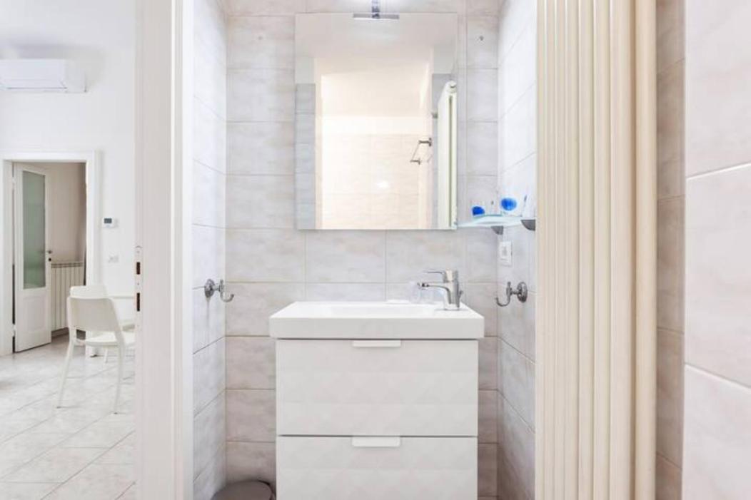 Isola And Zara Comfortable Apartment Milan Exterior photo